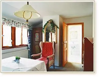 Rhoenhaeuschen Ug Guest house
