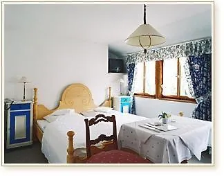 Guest house Rhoenhaeuschen Ug